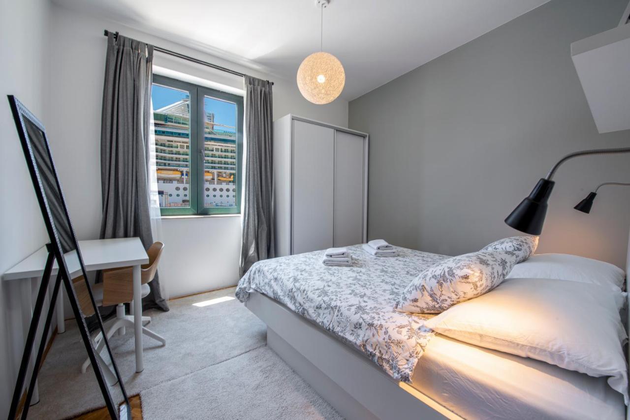 51 Street Apartment Dubrovnik Bagian luar foto