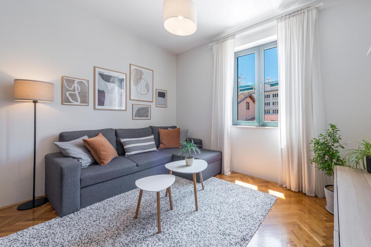 51 Street Apartment Dubrovnik Bagian luar foto