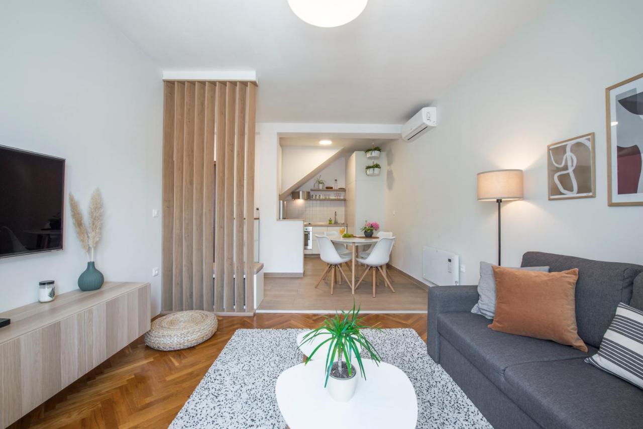 51 Street Apartment Dubrovnik Bagian luar foto
